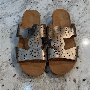 Easy Spirit Women's Leather Sandals in Metallic Bronze